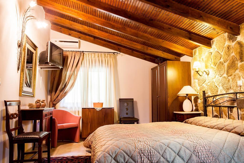 Militsa Guesthouse Naousa  Habitación foto